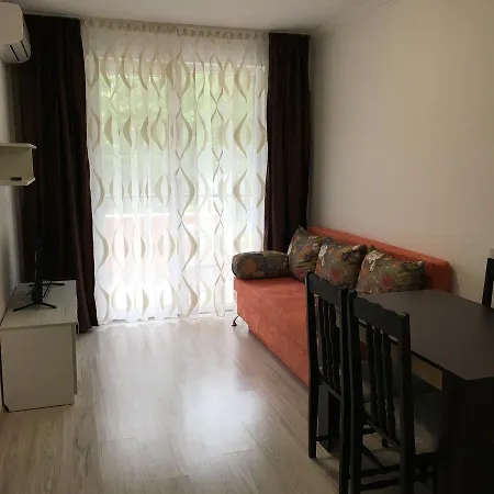 Vip Zone Aparthotel