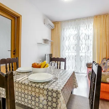 Aparthotel Vip Zone