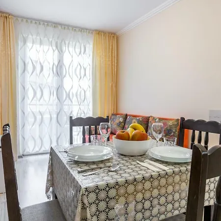 Aparthotel Vip Zone