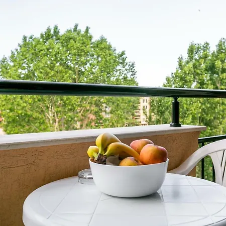 Aparthotel Vip Zone 3*