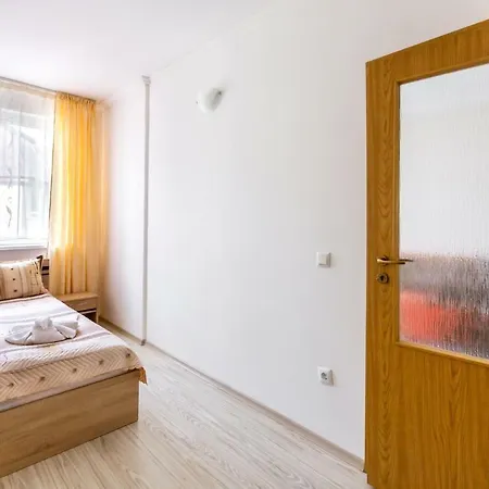 Vip Zone Aparthotel